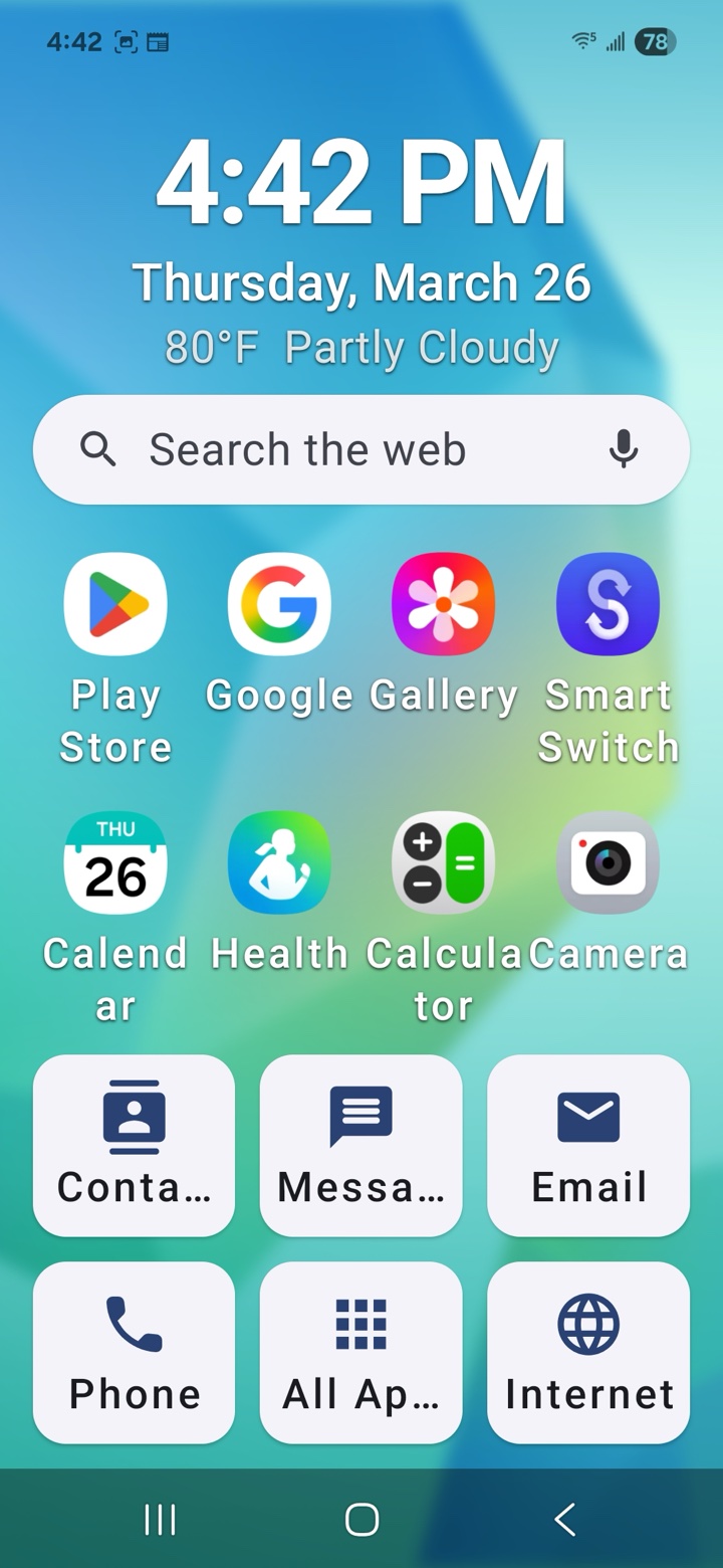 Big Homescreen home screen showing large clock, weather, and favorite apps